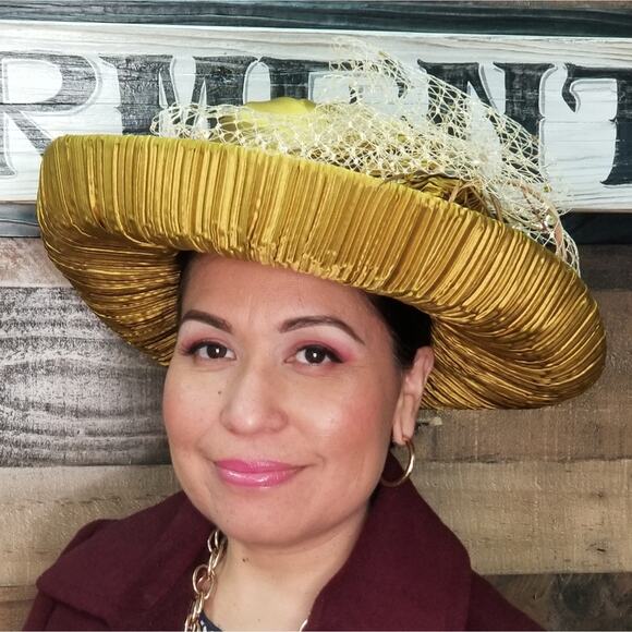 Donna Vinci Chartreuse Satin Hat, size 22 1/2 inches - Picture 1 of 10